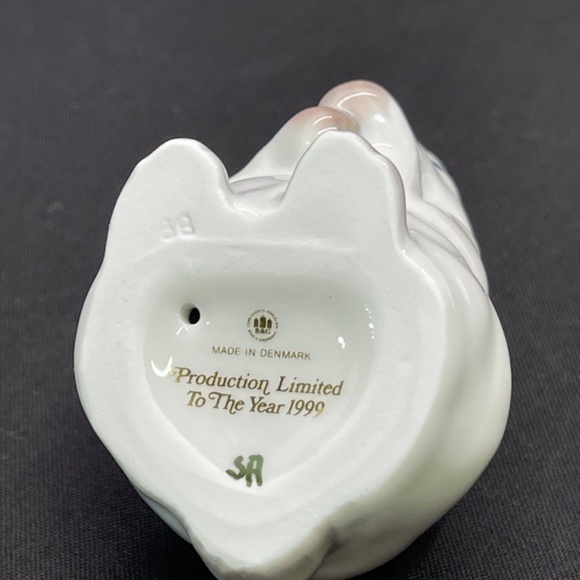 Bing & Grondahl Porcelain Baby Rabbit Mother's Day Figurine Ltd to 1999 - Picture 3 of 9